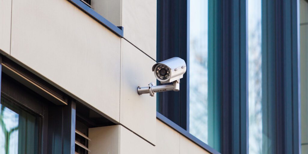 wireless security cameras can improve your business's surveillance capabilities